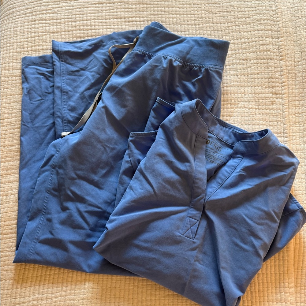 Figs Women’s Ceil Blue Figs scrub set